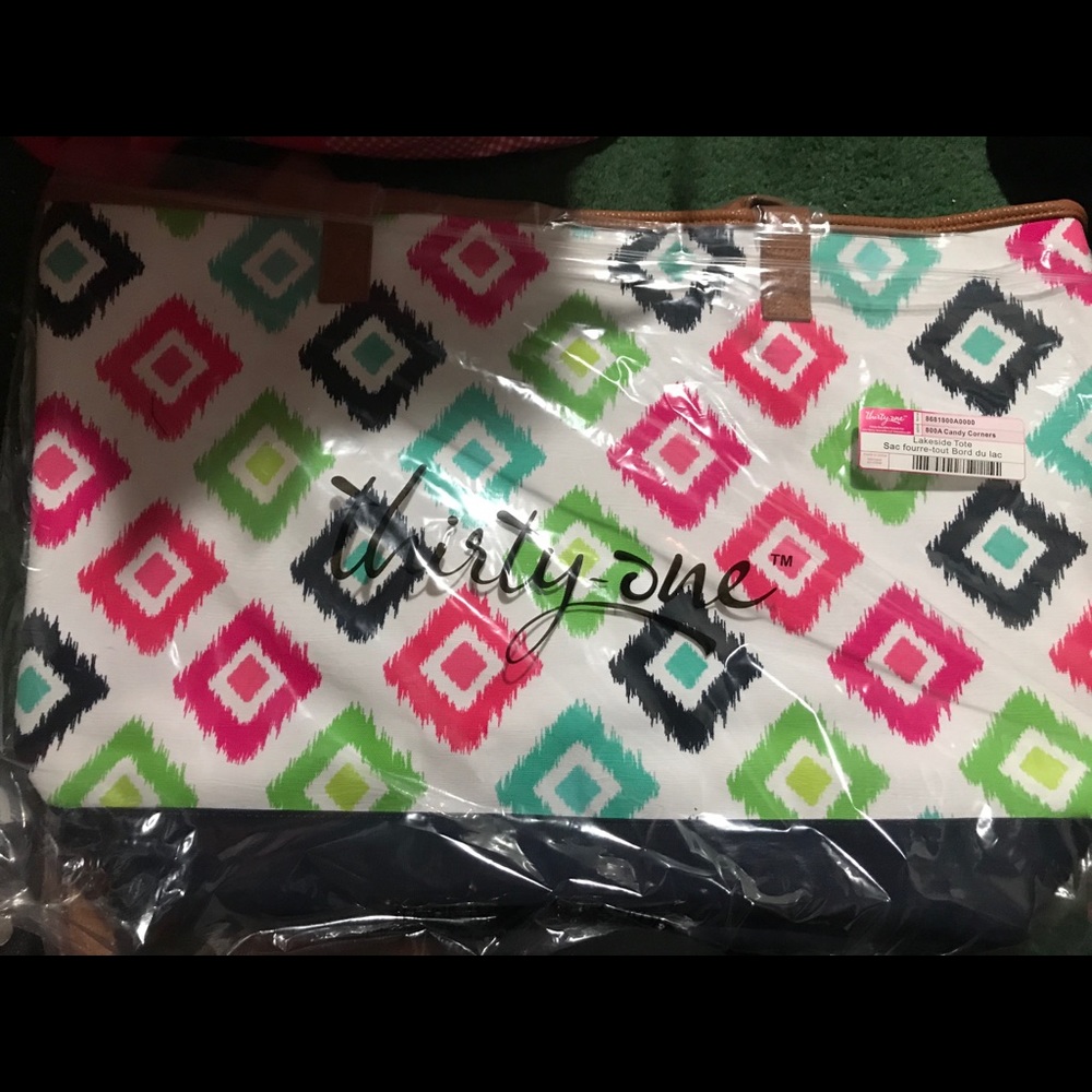 Thirty one lakeside tote. New.